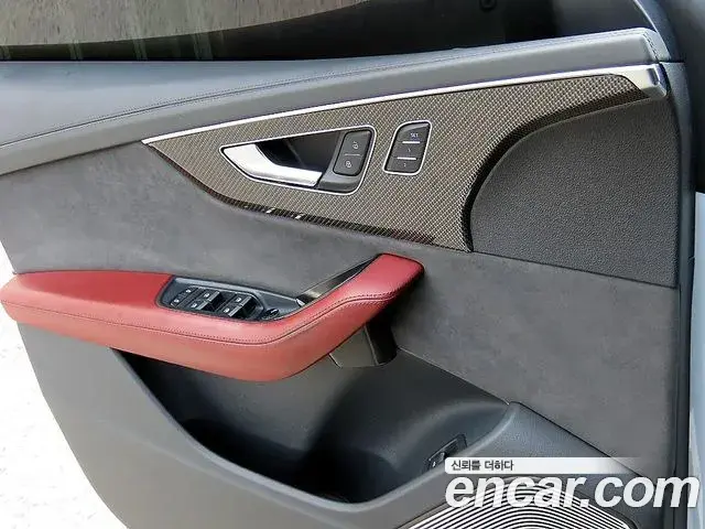 Audi SQ8 2020 — ფოტო 17/20