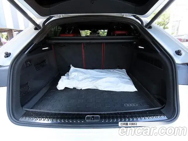 Audi SQ8 2020 — ფოტო 4/20