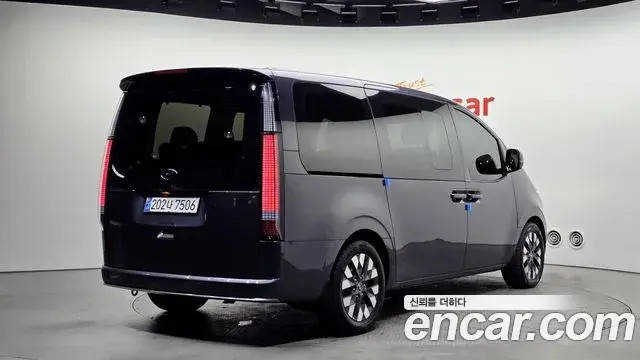 Hyundai Staria 2022 — Şəkil 3/20