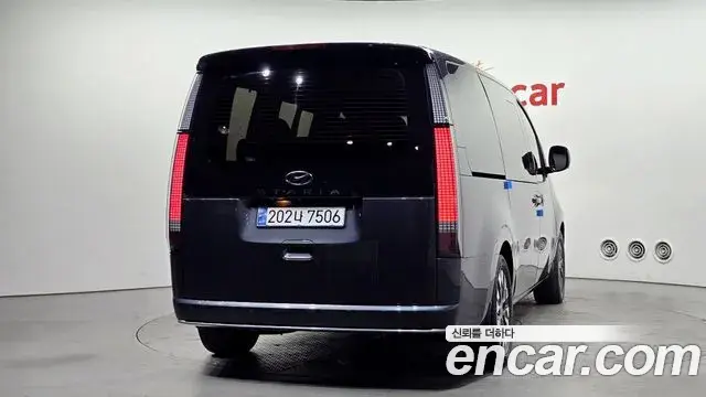 Hyundai Staria 2022 — Şəkil 18/20