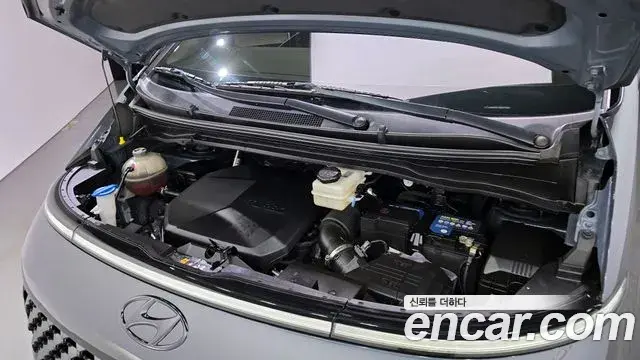 Hyundai Staria 2022 — Şəkil 13/20