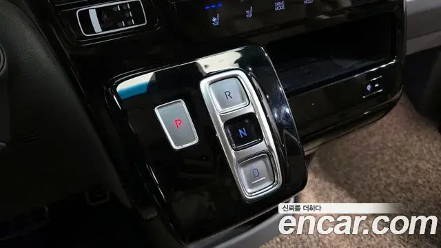 Hyundai Staria 2022 — Şəkil 19/20