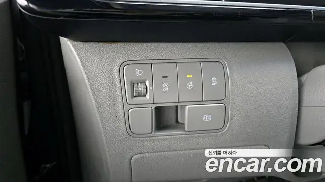 Hyundai Staria 2022 — Şəkil 17/20