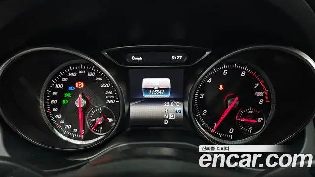 Mercedes-Benz GLA-Class 2018 — Photo 29/31