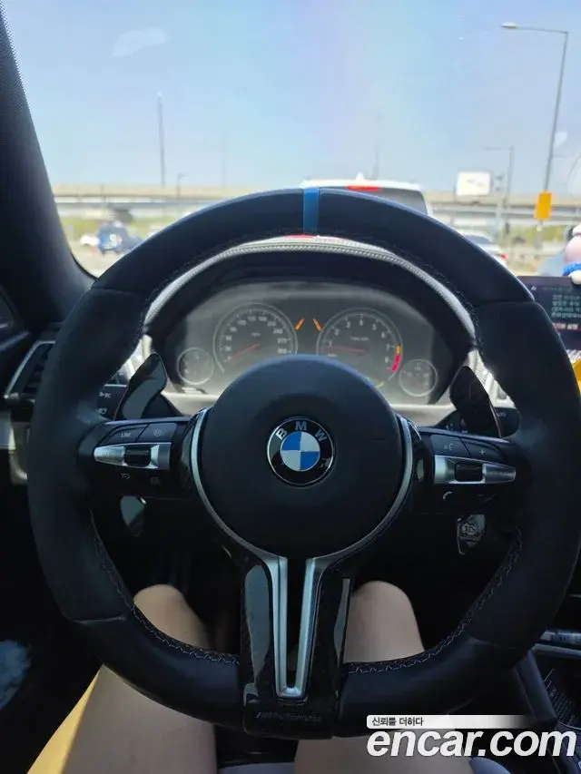 BMW M4 2020 — Photo 1/9