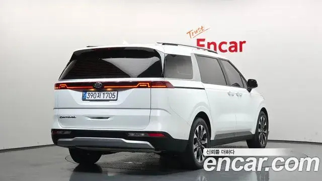 Kia Carnival 2020 — Photo 5/31