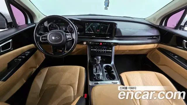 Kia Carnival 2020 — Photo 14/31