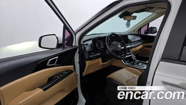 Kia Carnival 2020 — Photo 21/31
