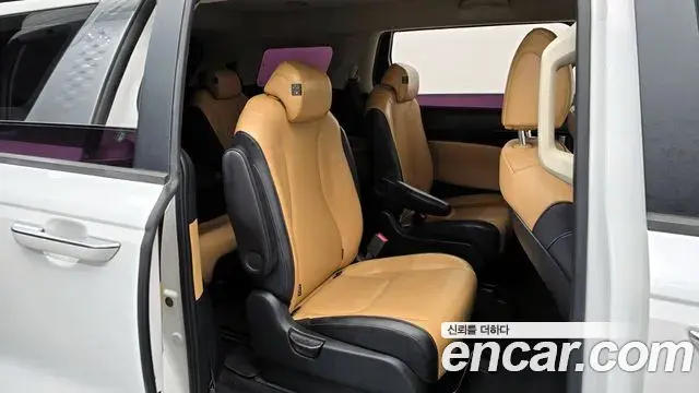 Kia Carnival 2020 — Photo 23/31