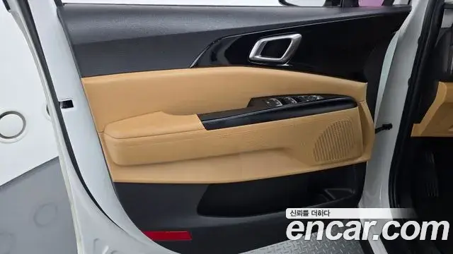 Kia Carnival 2020 — Photo 4/31