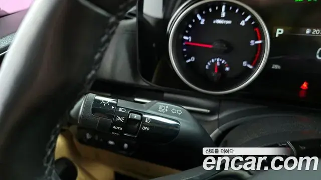 Kia Carnival 2020 — Photo 19/31
