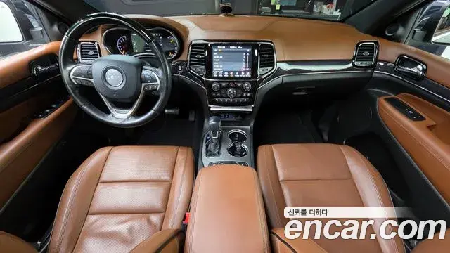 Jeep Grand Cherokee 2020 — Photo 2/20