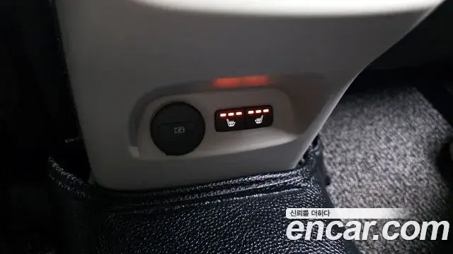 Volvo XC40 2023 — Şəkil 5/31