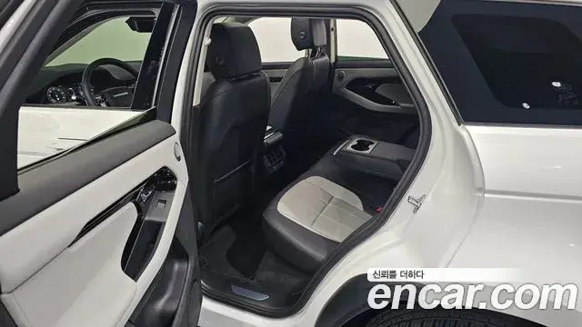 Land Rover Range Rover Evoque 2025 — Фото 11/20