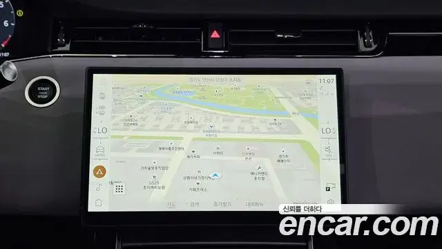 Land Rover Range Rover Evoque 2025 — Фото 19/20