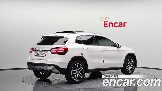 Mercedes-Benz GLA-Class 2019 — ფოტო 19/31