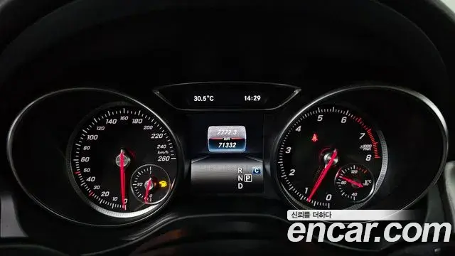 Mercedes-Benz GLA-Class 2019 — ფოტო 2/31