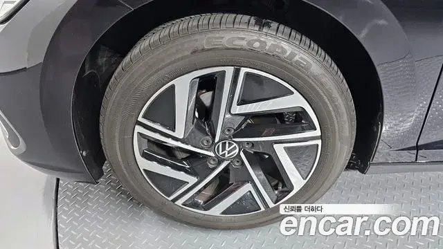 Volkswagen Jetta 2024 — ფოტო 15/32