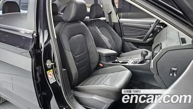 Volkswagen Jetta 2024 — ფოტო 26/32