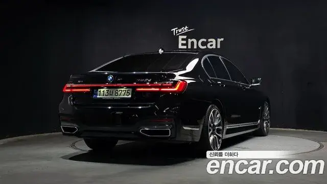 BMW 7 Series 2021 — Şəkil 10/30