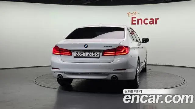 BMW 5 Series 2019 — Photo 4/20