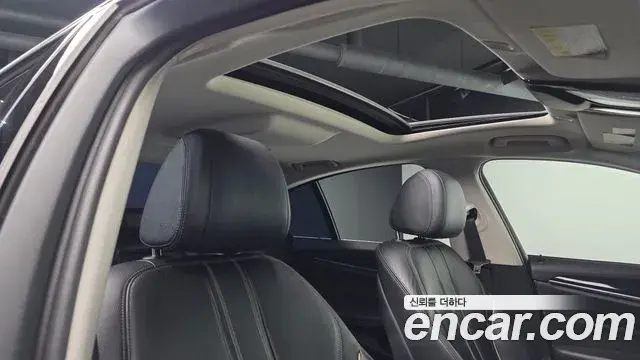 BMW 5 Series 2019 — Photo 2/20