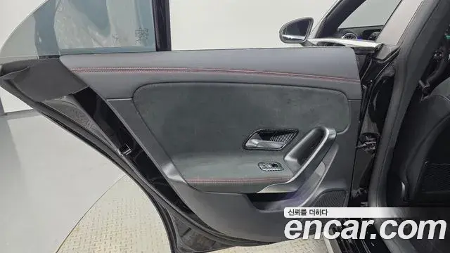 Mercedes-Benz CLA-Class 2021 — Şəkil 27/30