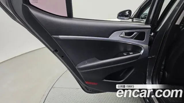 Genesis G70 2018 — Şəkil 23/32
