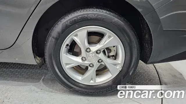 Hyundai The New Avante Hybrid 2021 — Şəkil 2/30