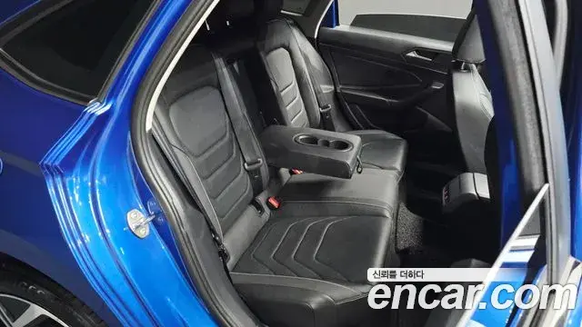 Volkswagen Jetta 2024 — ფოტო 24/31