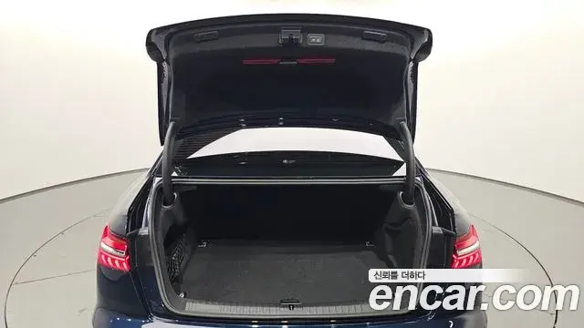 Audi A6 2022 — Şəkil 10/33