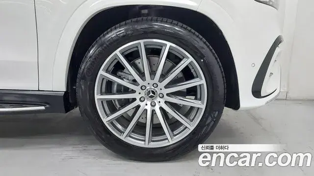 Mercedes-Benz GLS-Class 2025 — ფოტო 8/17