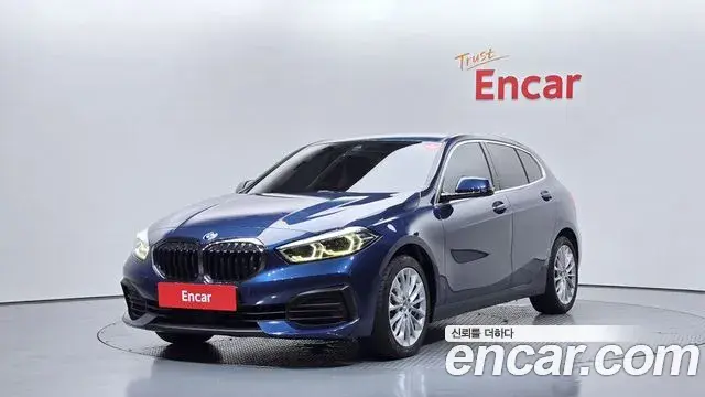BMW 1 Series 2021 — ფოტო 24/32