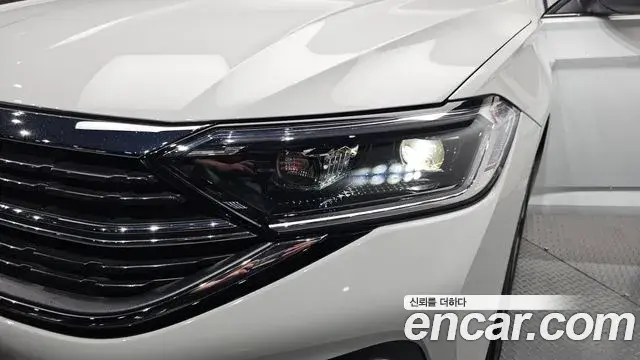 Volkswagen Jetta 2024 — Şəkil 2/31