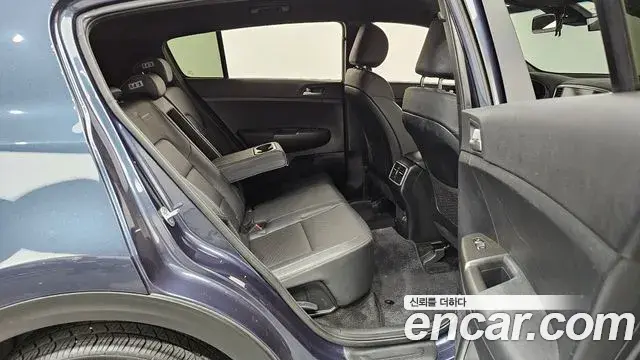 Kia Sportage The Bold 2018 — Photo 9/34