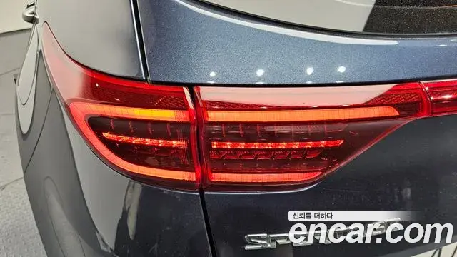 Kia Sportage The Bold 2018 — Photo 32/34
