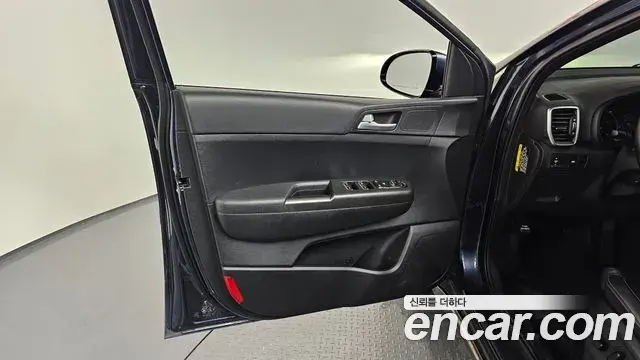 Kia Sportage The Bold 2018 — Photo 17/34