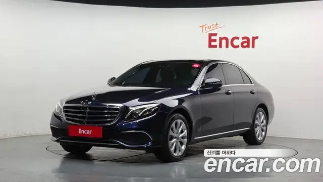 Mercedes-Benz E-Class 2019 — Şəkil 27/30
