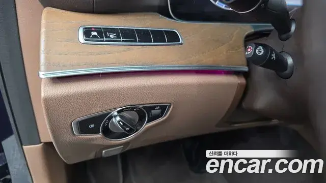 Mercedes-Benz E-Class 2019 — Şəkil 10/30