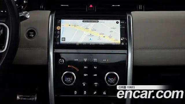 Land Rover Discovery Sport 2021 — Фото 14/20