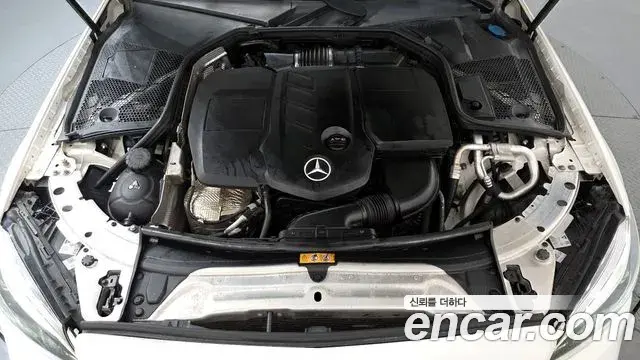 Mercedes-Benz C-Class 2019 — Şəkil 5/20