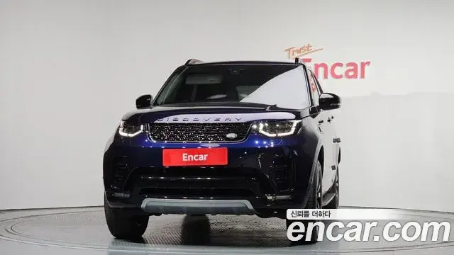 Land Rover Discovery 5 2020 — ფოტო 3/20