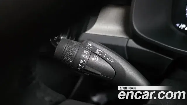 Volvo XC40 2021 — Photo 18/31