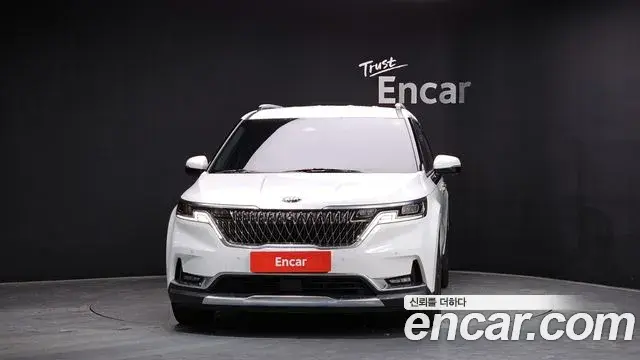 Kia Carnival 2020 — Фото 3/20