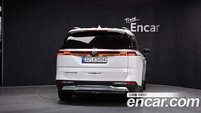 Kia Carnival 2020 — Фото 4/20