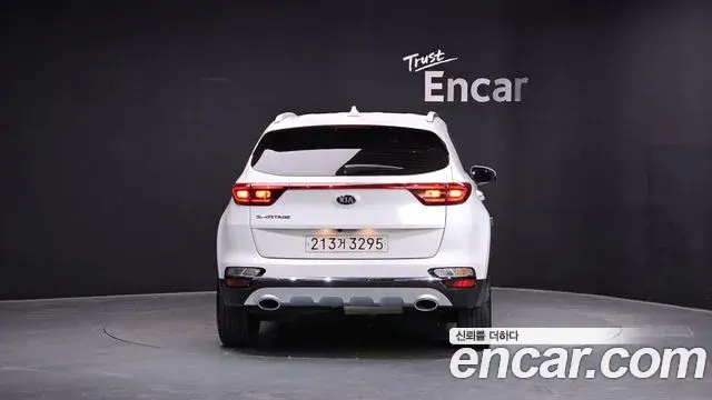 Kia Sportage The Bold 2021 — Şəkil 8/34