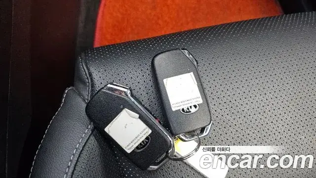 Kia Sportage The Bold 2021 — Şəkil 16/34