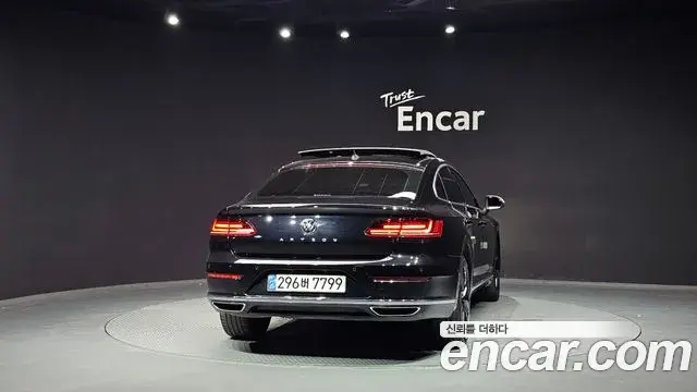 Volkswagen Arteon 2019 — Şəkil 36/39