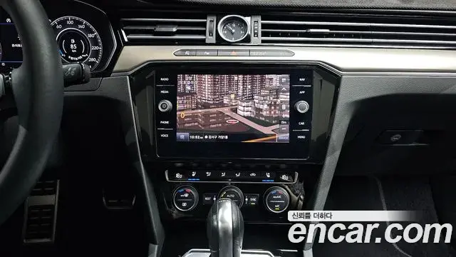 Volkswagen Arteon 2019 — Şəkil 13/39