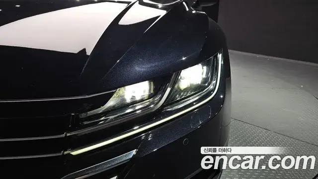 Volkswagen Arteon 2019 — Şəkil 30/39